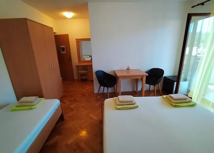 Rita Old Town Centre * Χβαρ